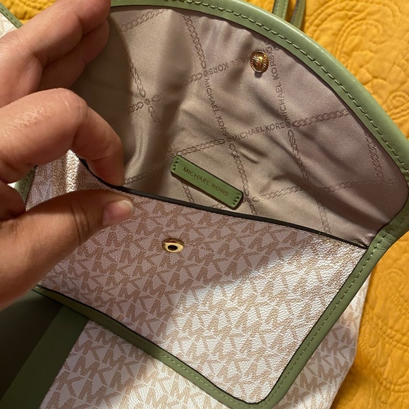 Michael kors tote bag